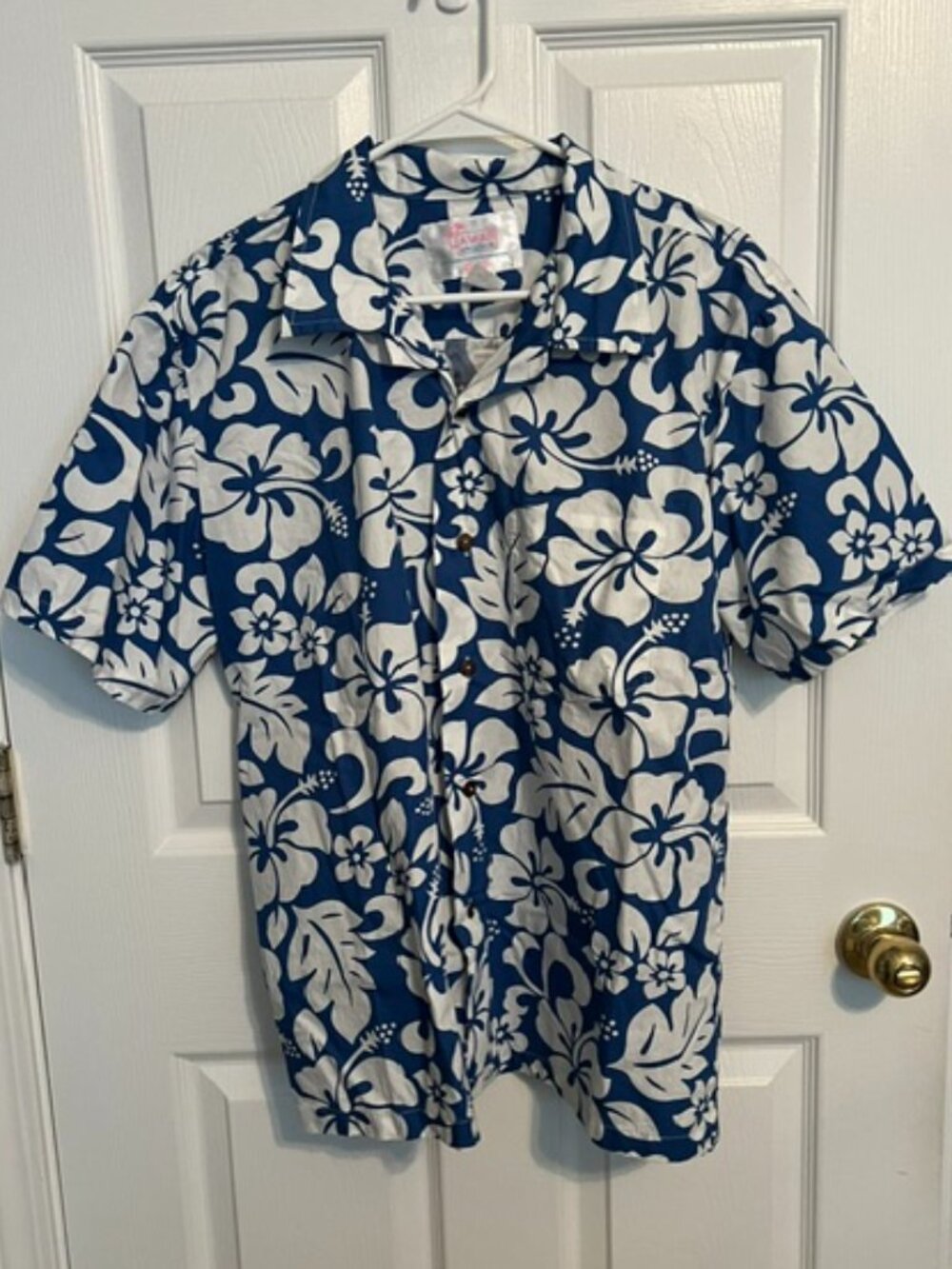 Hawaiin cruise vacation floral shirt